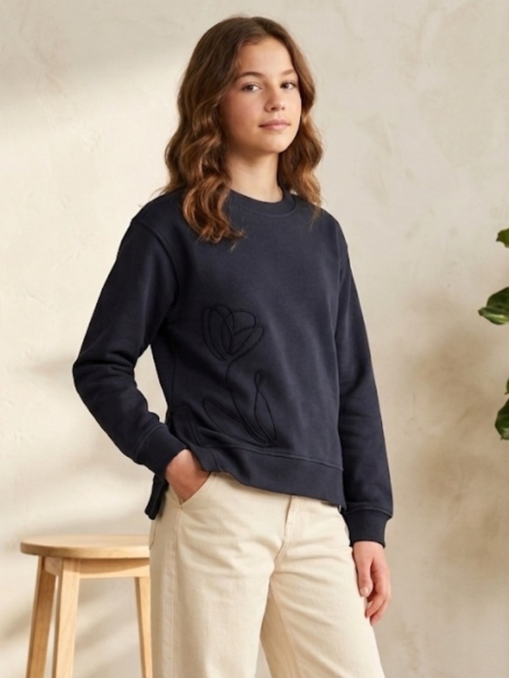 Scotch & Soda Women's Navy Embroidered Tulip Crewneck Sweater Size Small NWOT